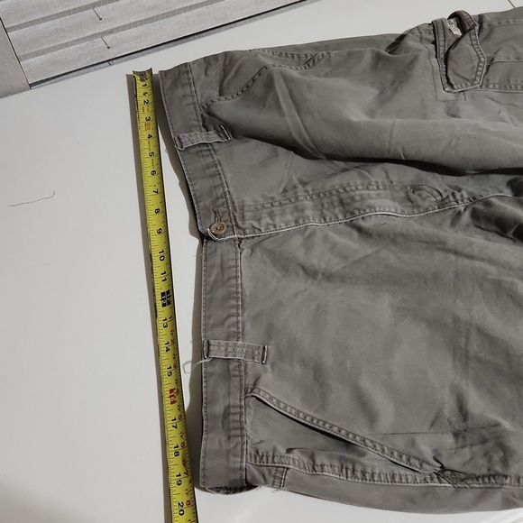 Wrangler Cargo Shorts Mens Size 40 Gray ish Y2K - Picture 4 of 6